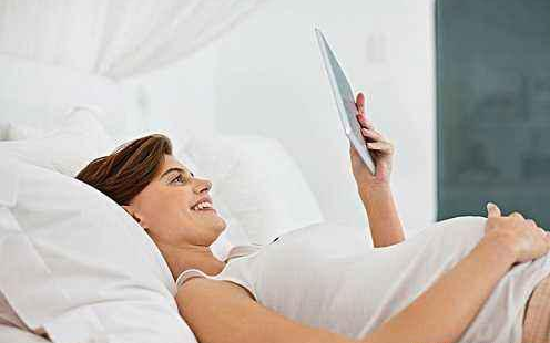 孕期問答：B超顯示羊水過少怎么辦？會對胎寶寶造成危險(xiǎn)嗎？